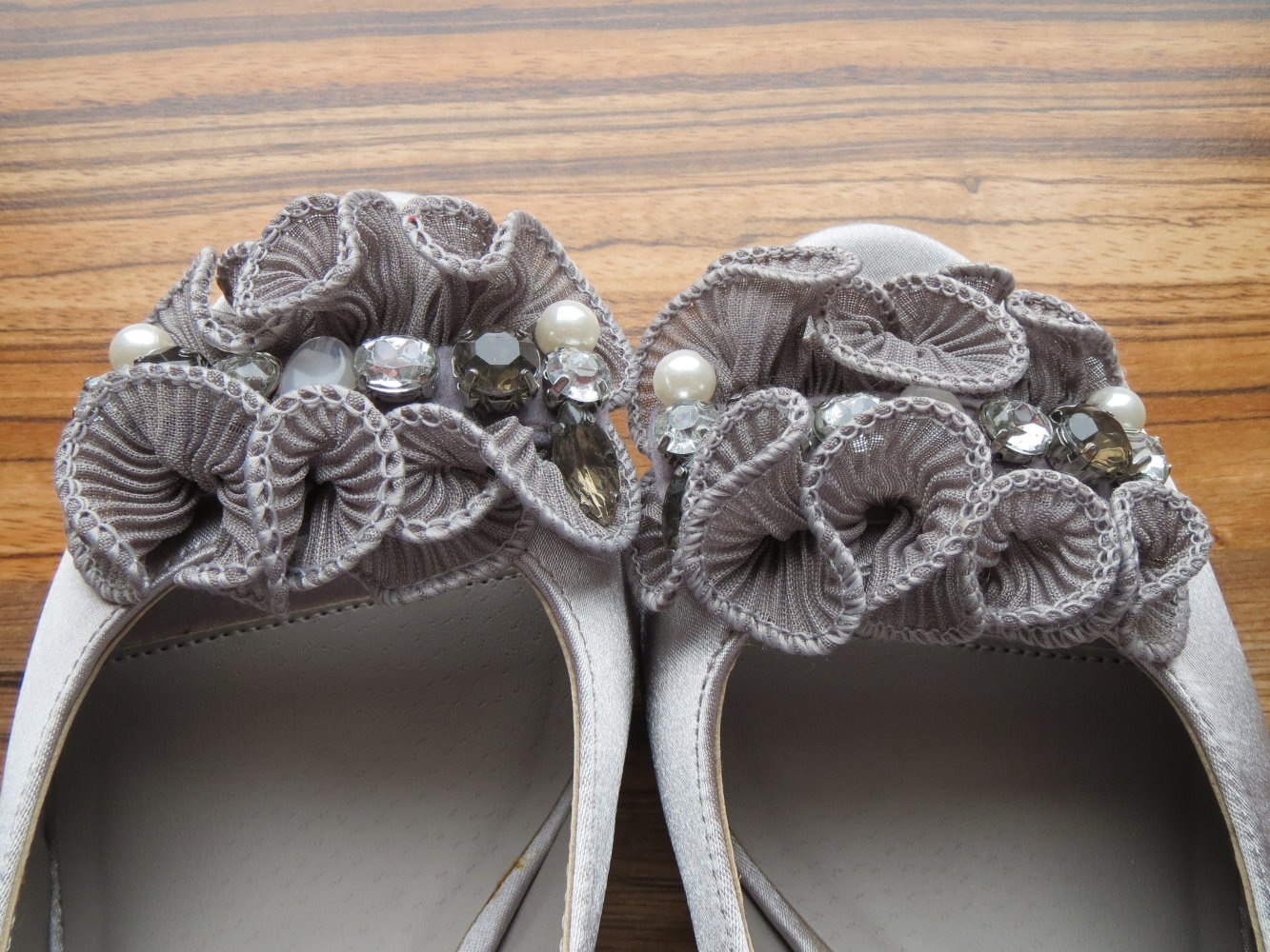 Damen Sandalen, Gr. 37, silber-grau, neu