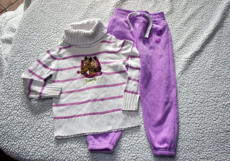 Jogginghose flieder & Topolino Pferde Rolli Gr. 98 104