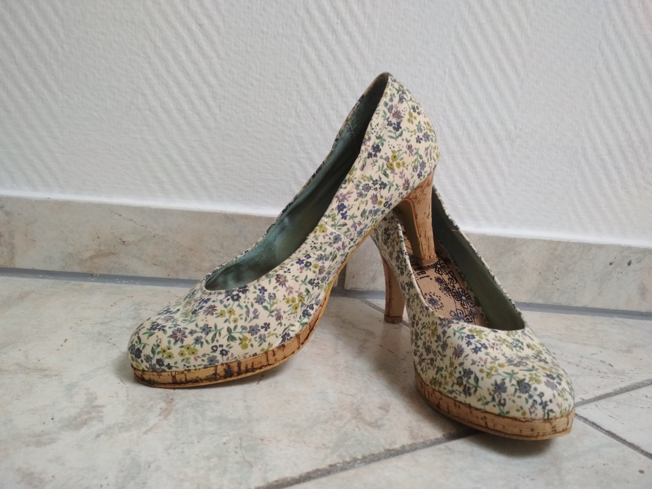Pumps mit Kork Blumenmuster, Gr. 37 Street Super Shoes