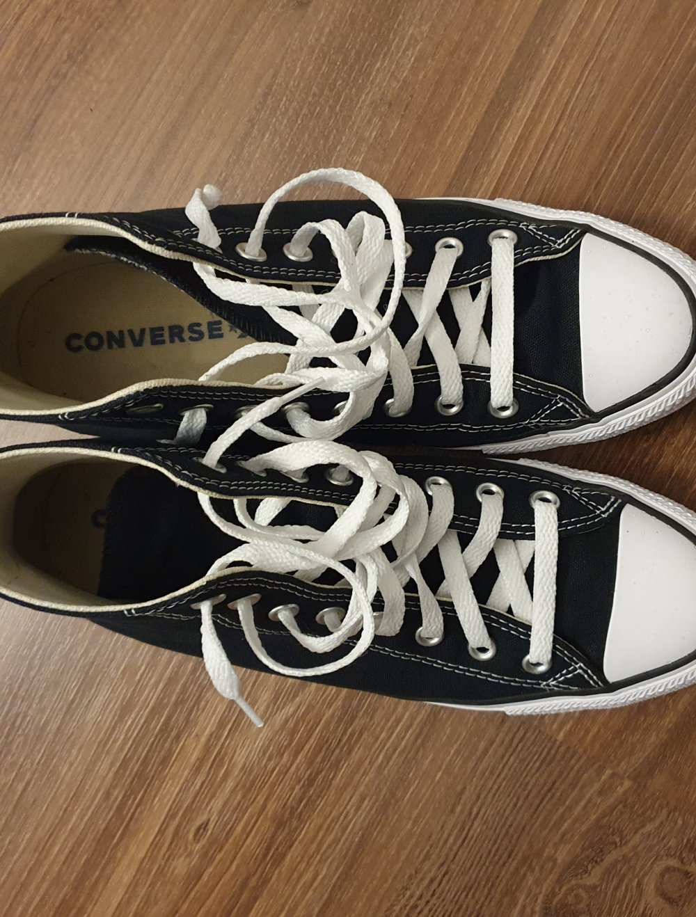 chucks schwarz 42 einmal getragen