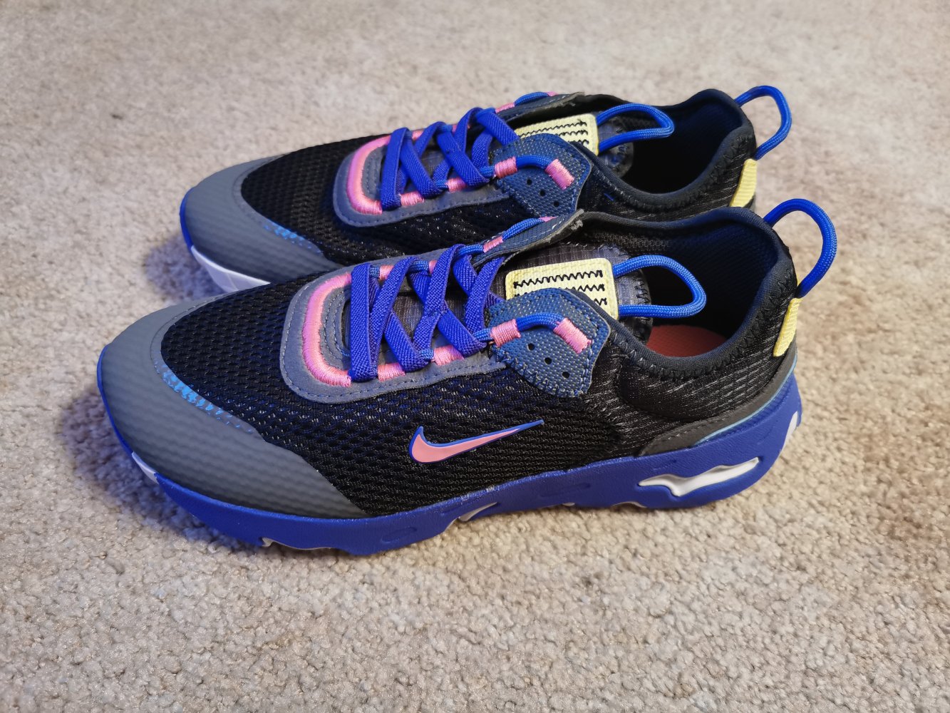 Sneaker Nike RT Live 