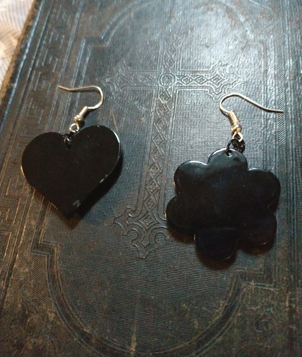 Gothic Statement Schädel Totenkopf Ohrringe Goth Herz Blume