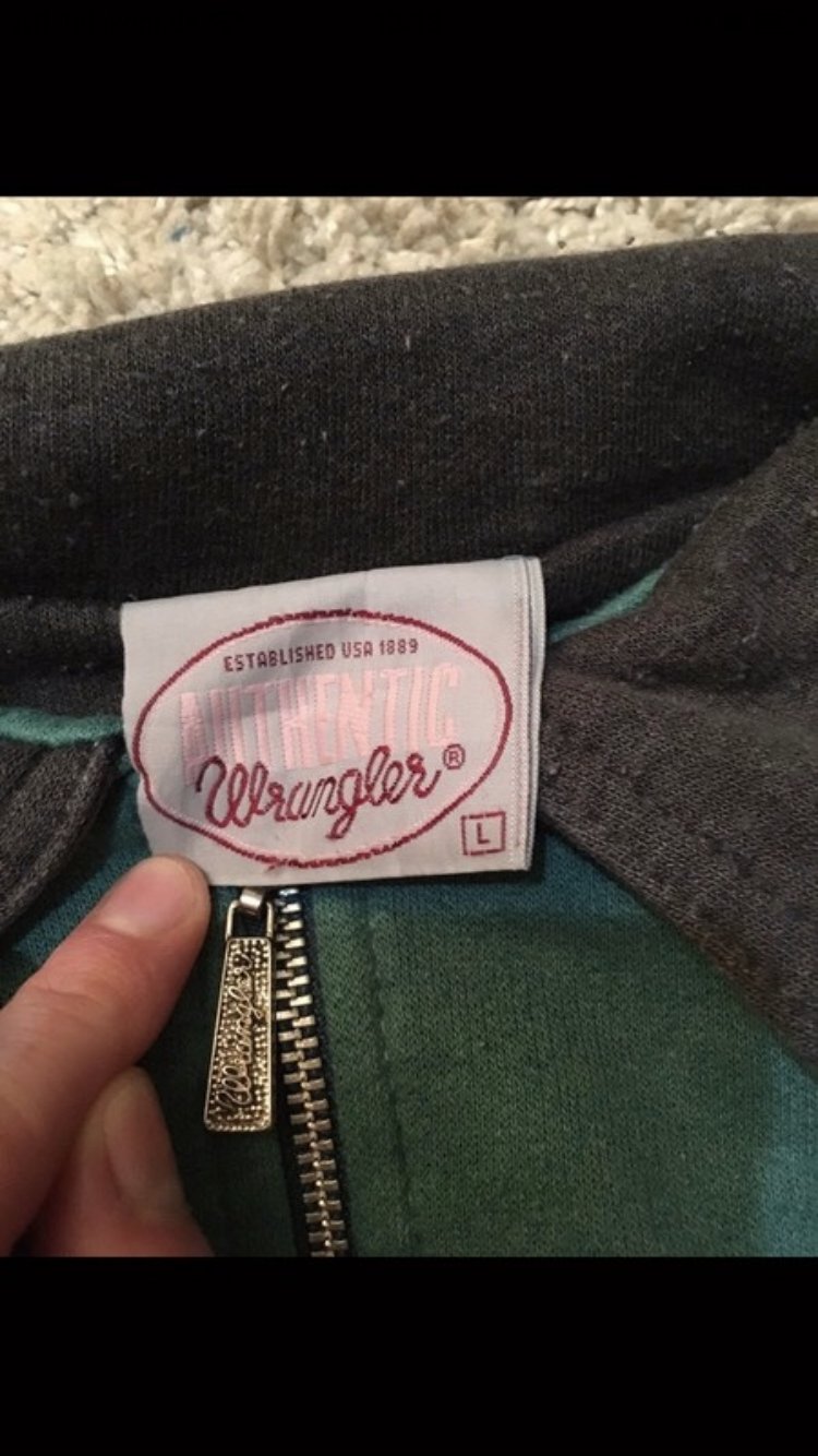 Wrangler Zipper 