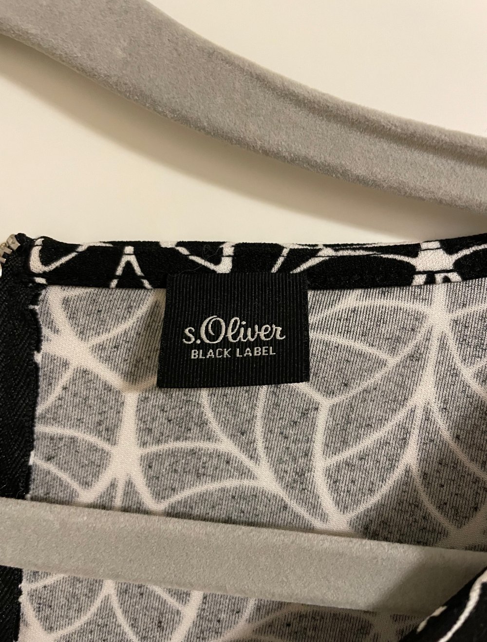 Kleid von s.Oliver black label