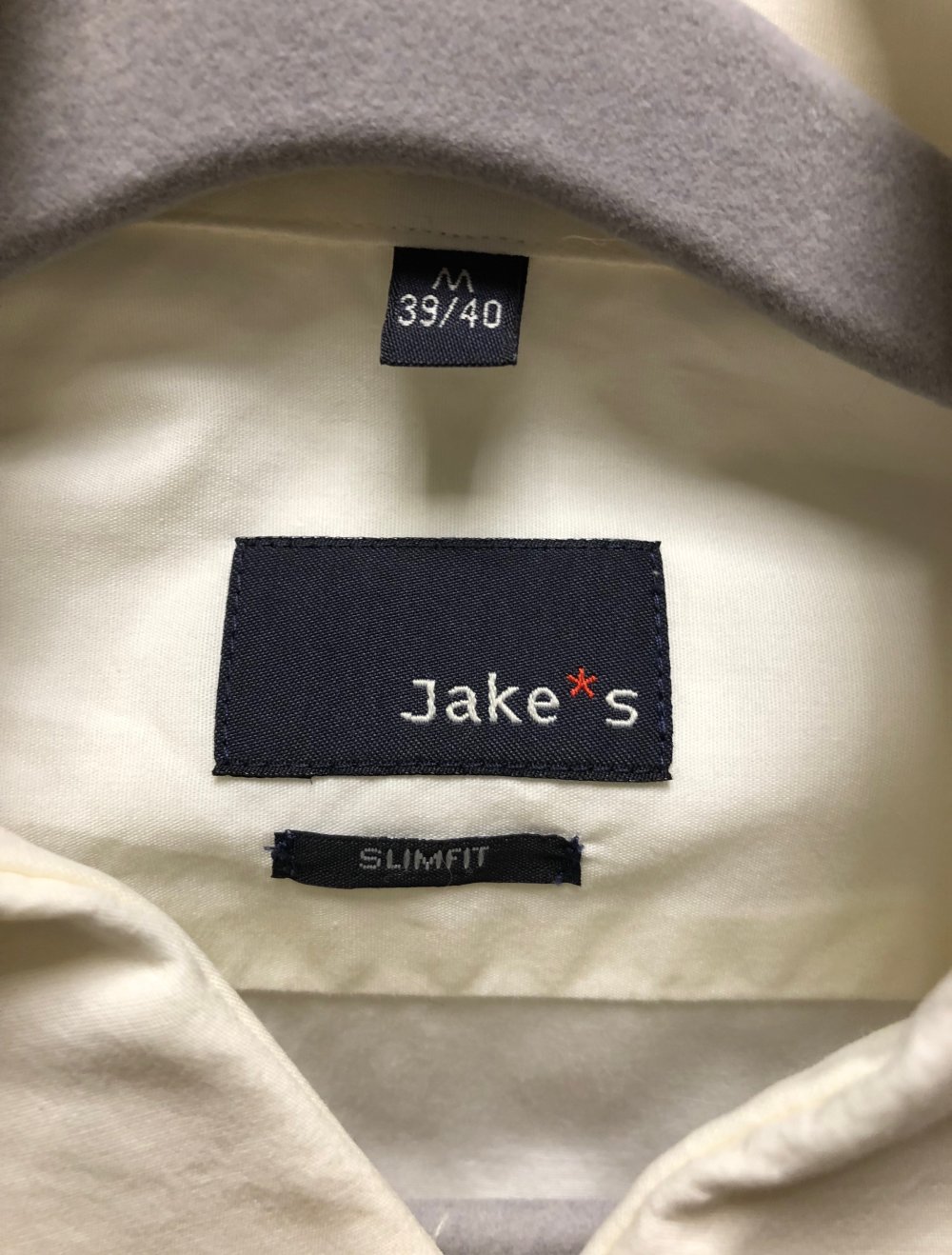 Hemd von Jake*s, cremeweiß