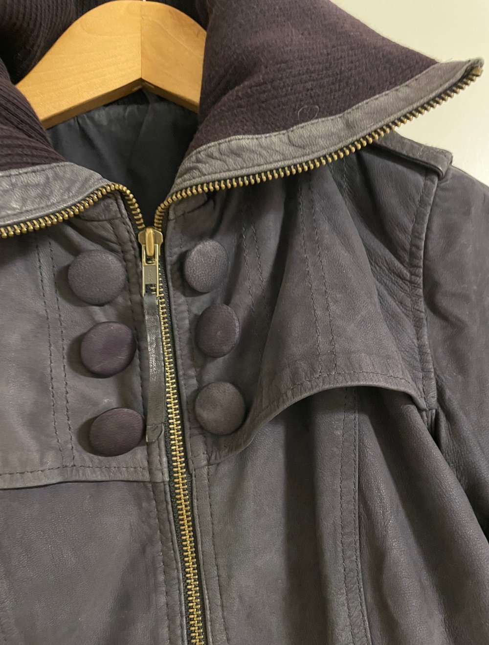 Dunkelblaue Lederjacke von Tom Tailor