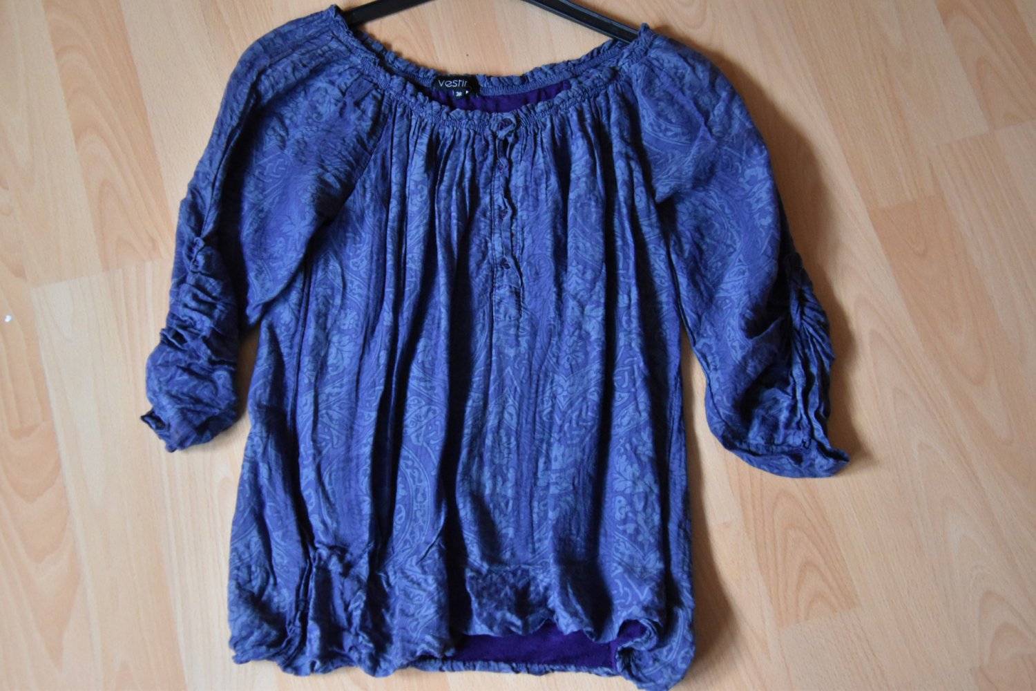 Lila shirt
