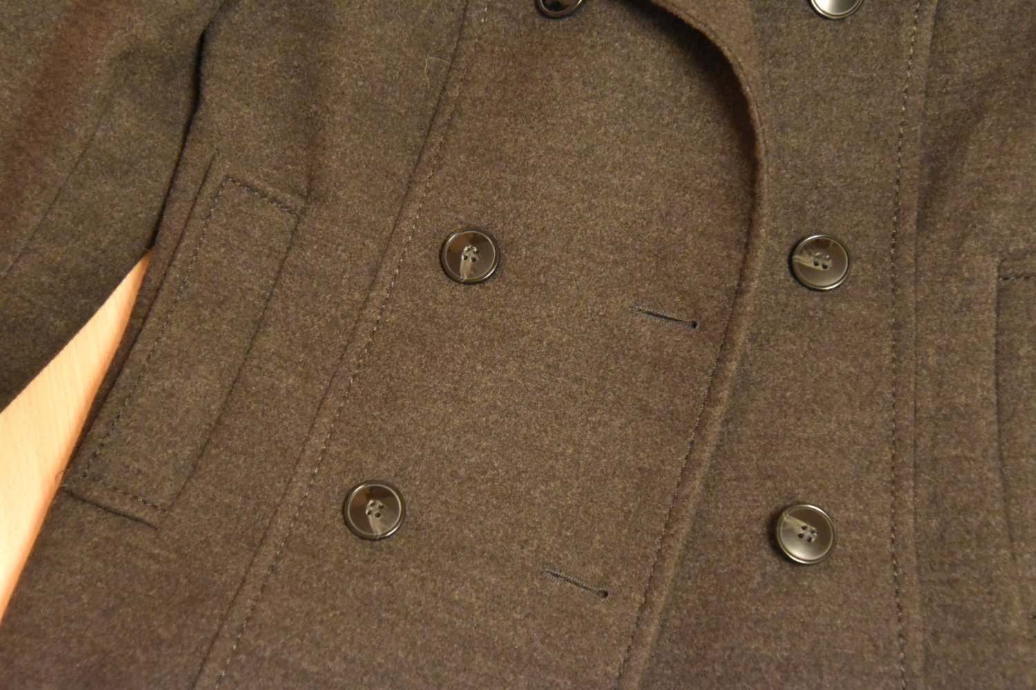 tolle Jacke aus Filzänhlichem Stoff; NEU