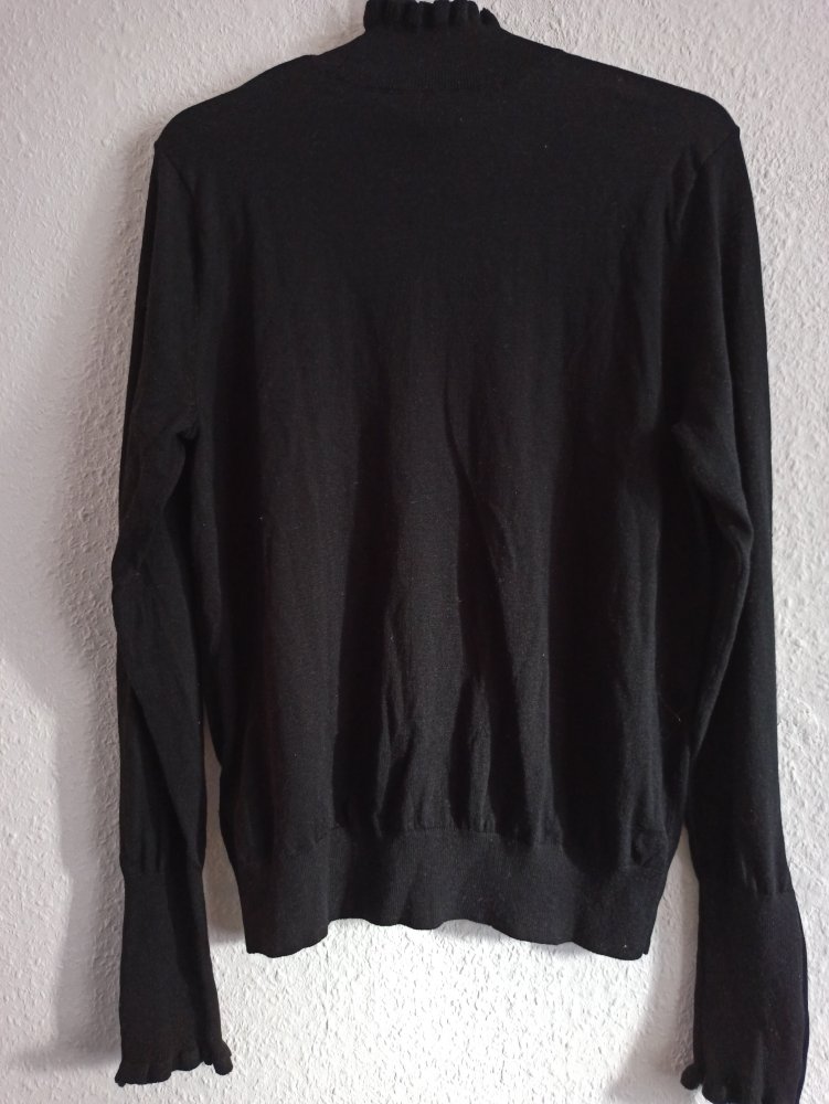 Chicer schwarzer Feinstrickpulli