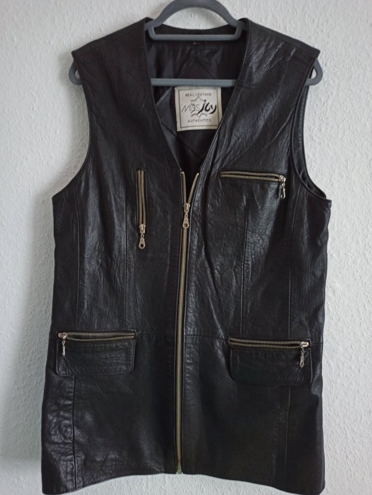 Cooles Lederkleid