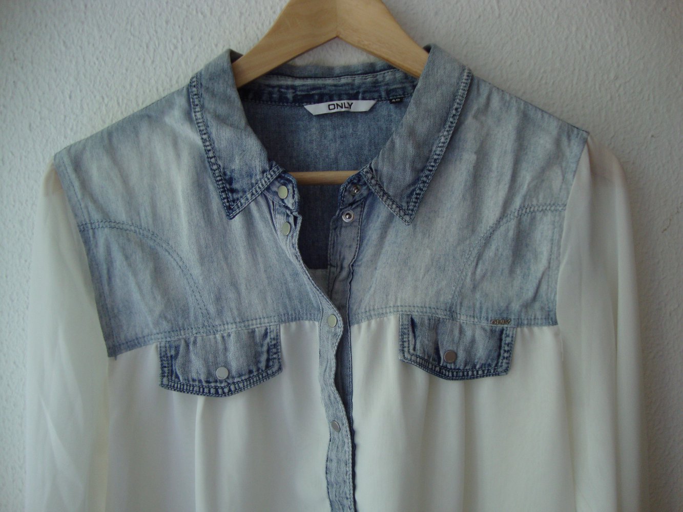Tolle Jeansbluse von Only !