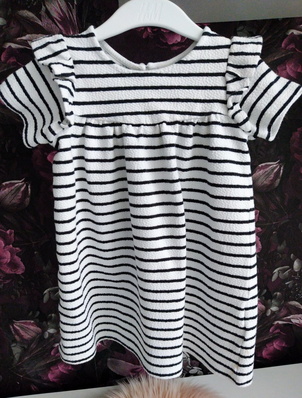 Kleid ° Streifen ° schwarz ° weiß ° Kleinkind ° 98