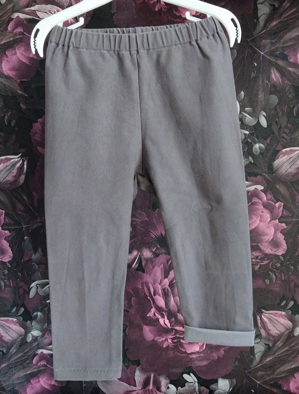 Leichte Jeans ° grau ° Anthrazit ° Handmade ° Kleinkind ° 86/92