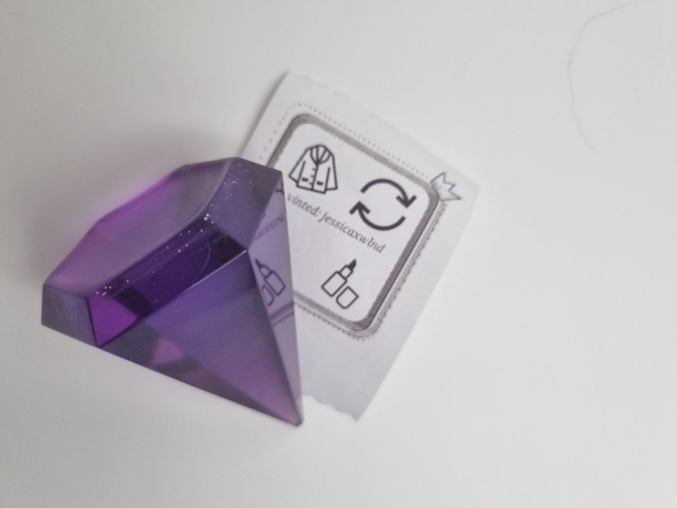 Diamant aus Epoxidharz