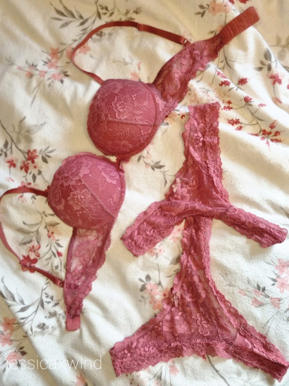 Super Push Up BH mit Slips SET