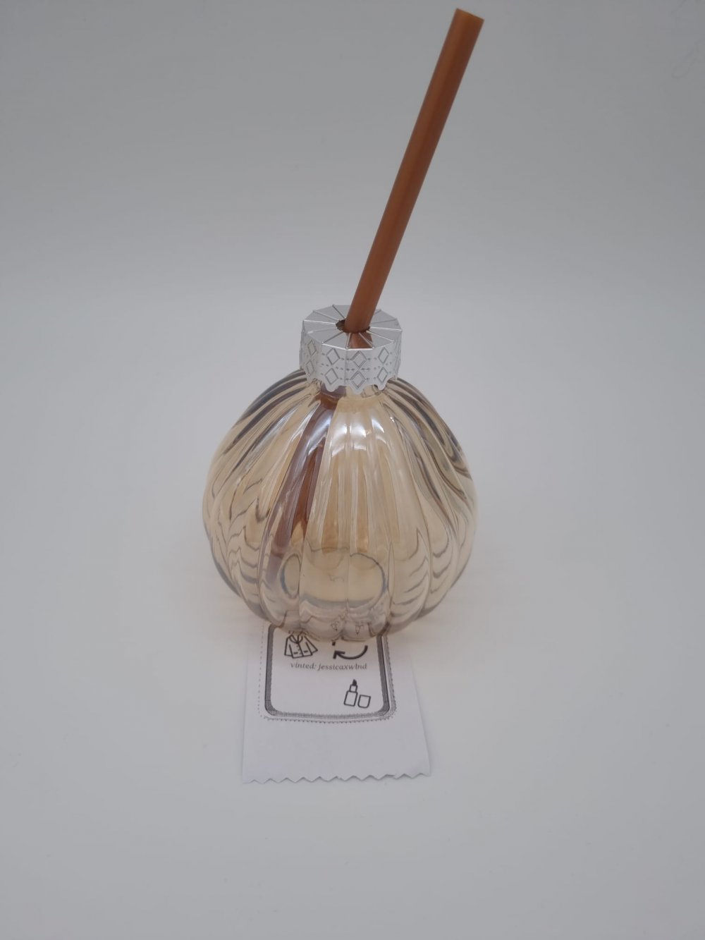 Virales Winterliches Glas mit Strohhalm