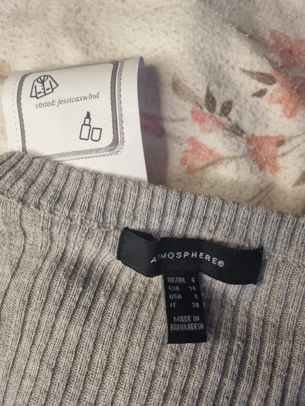 Graues Sweatshirt