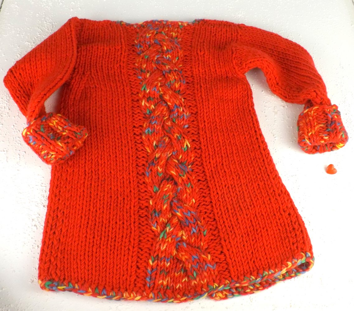 Strickjacke - Zöpfe - Herzchen - 3-4 Jahre - Handarbeit - neu