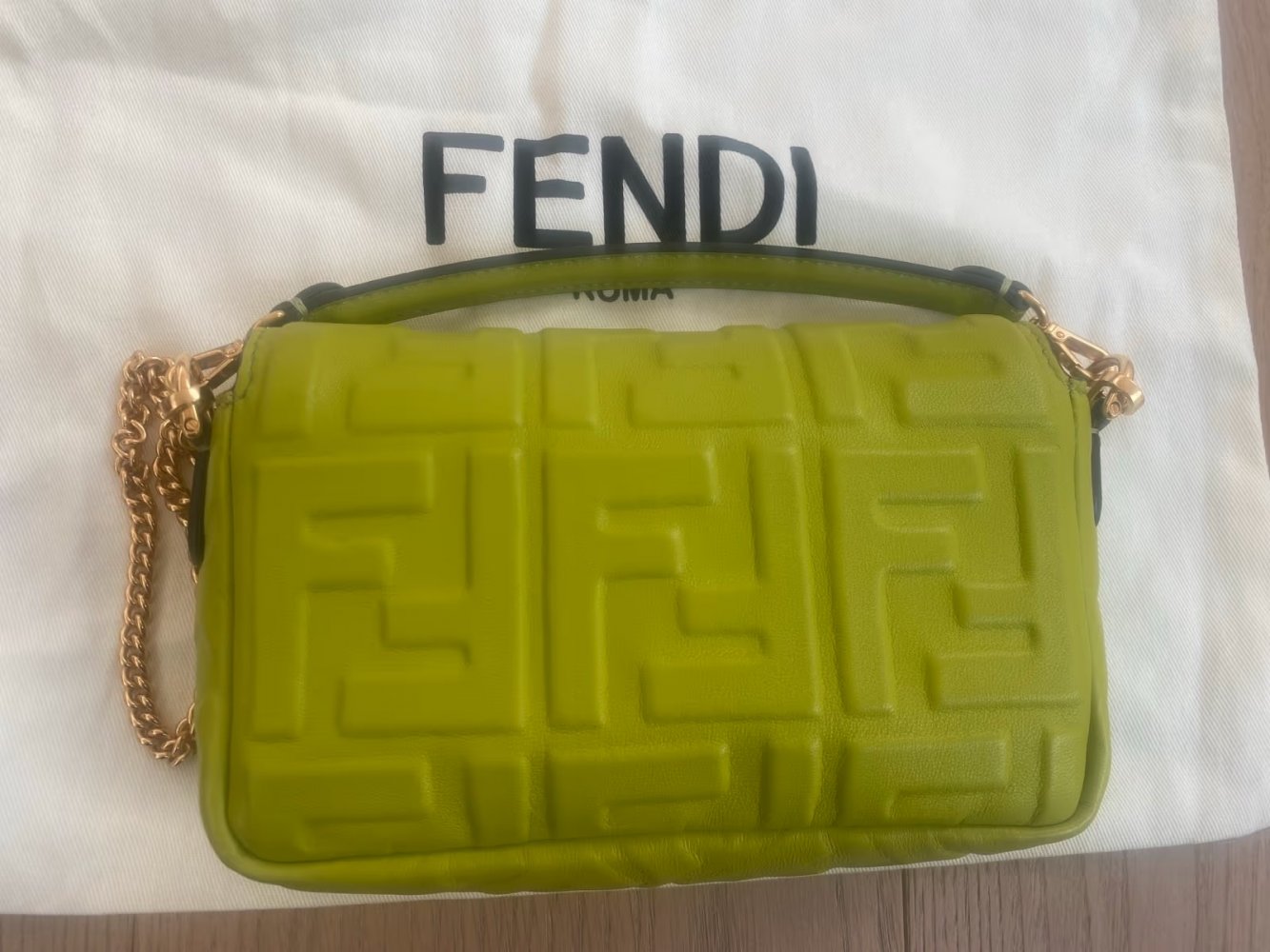 FENDI BAGUETTE MINI Tasche Nappaleder acid green neuwertig