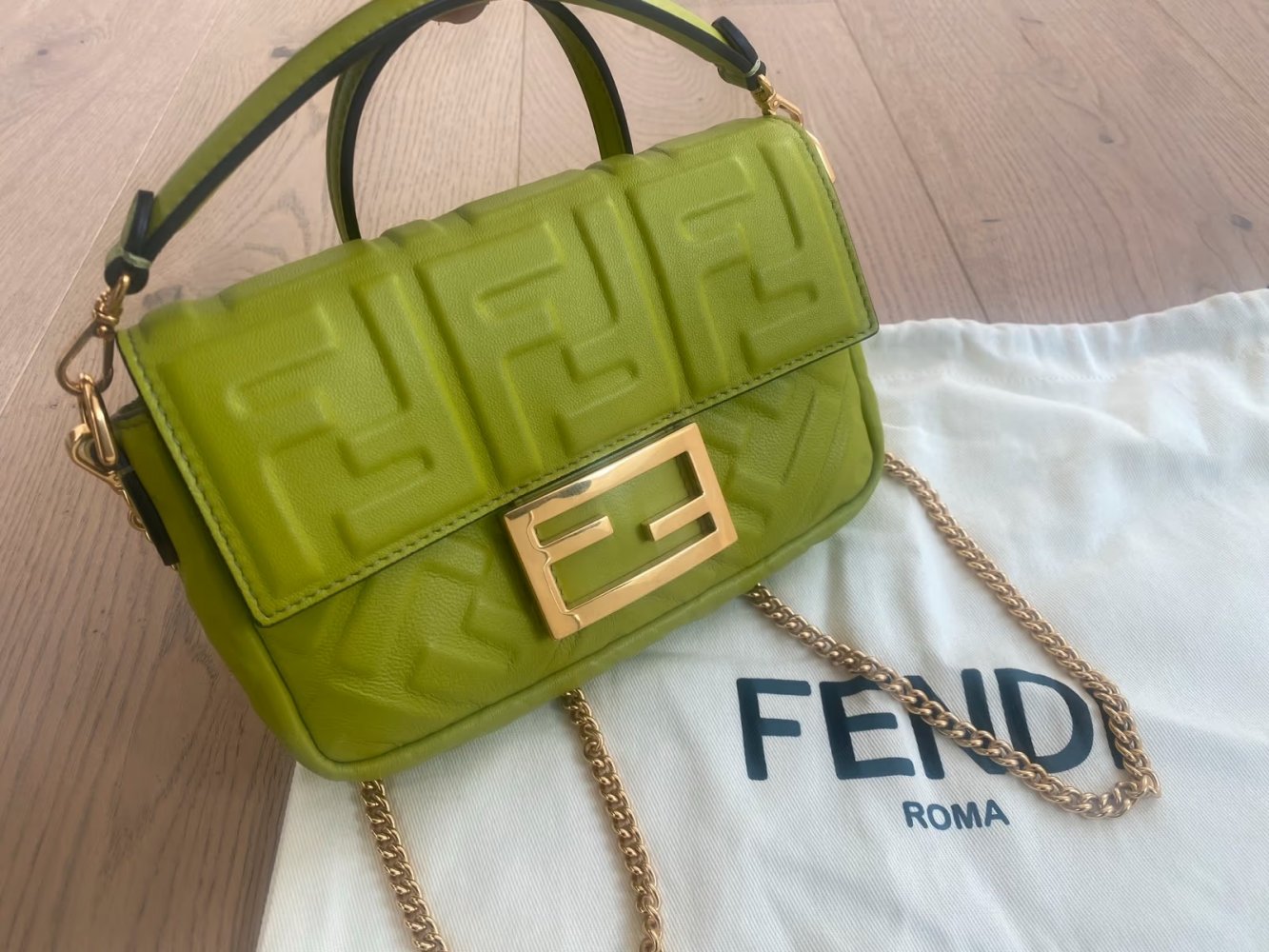 FENDI BAGUETTE MINI Tasche Nappaleder acid green neuwertig