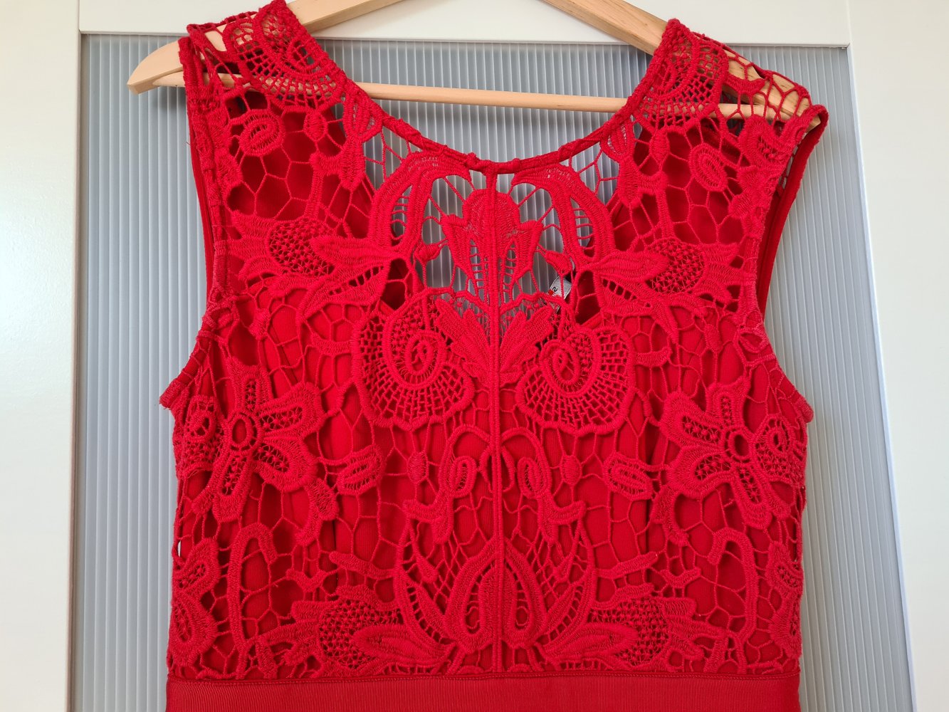 Rotes Etuikleid