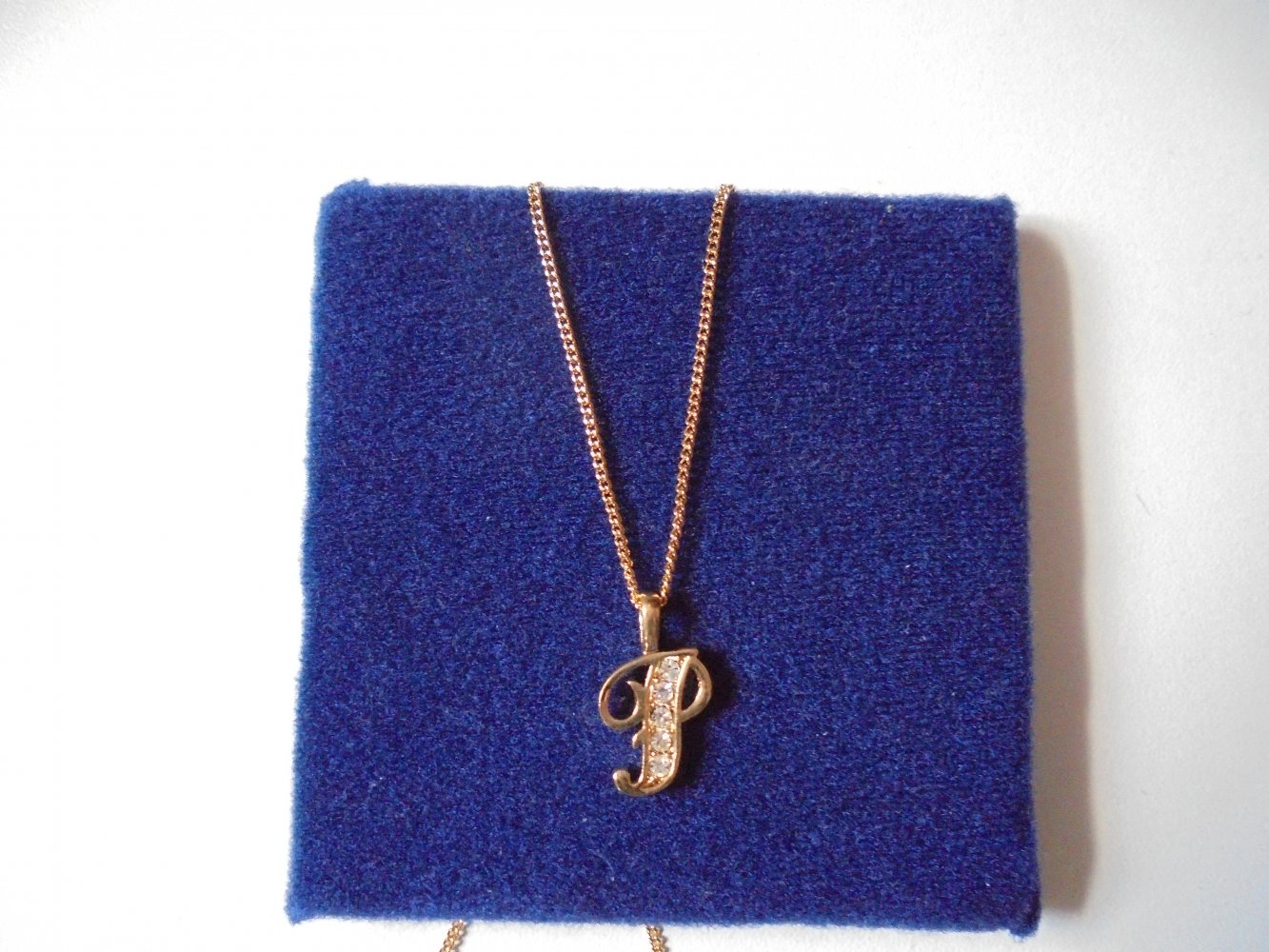 Modeschmuck Kette mit Anhänger Buchstabe P ca. 44 cm lang