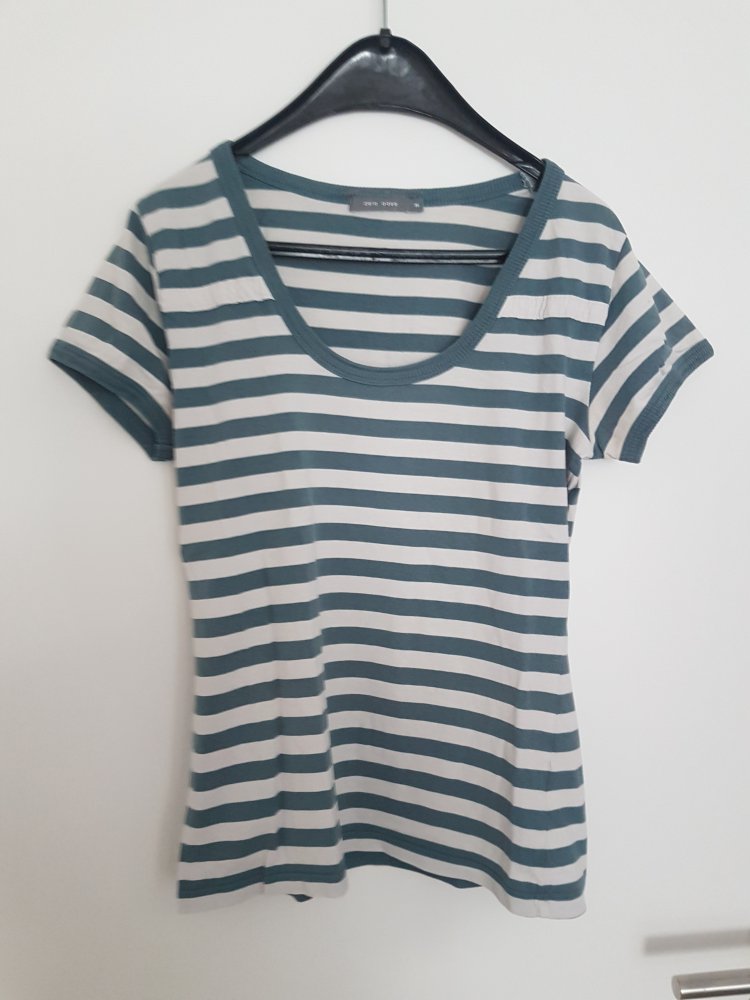 gestreiftes T- Shirt