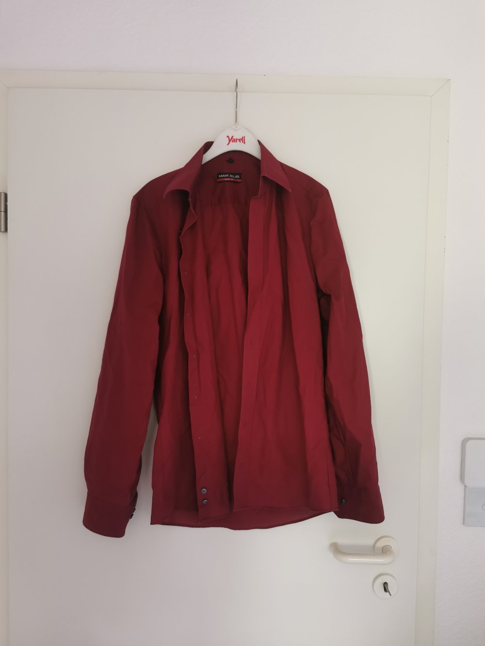 rotes Hemd