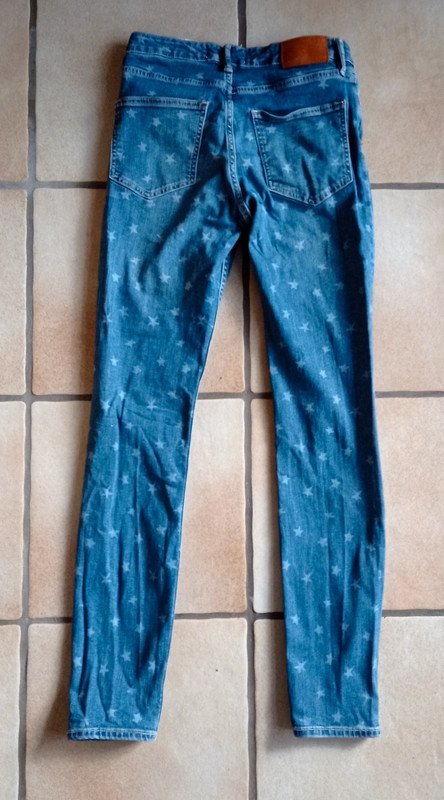 Jeans L.O.G.G. mit Sternen Gr. 28