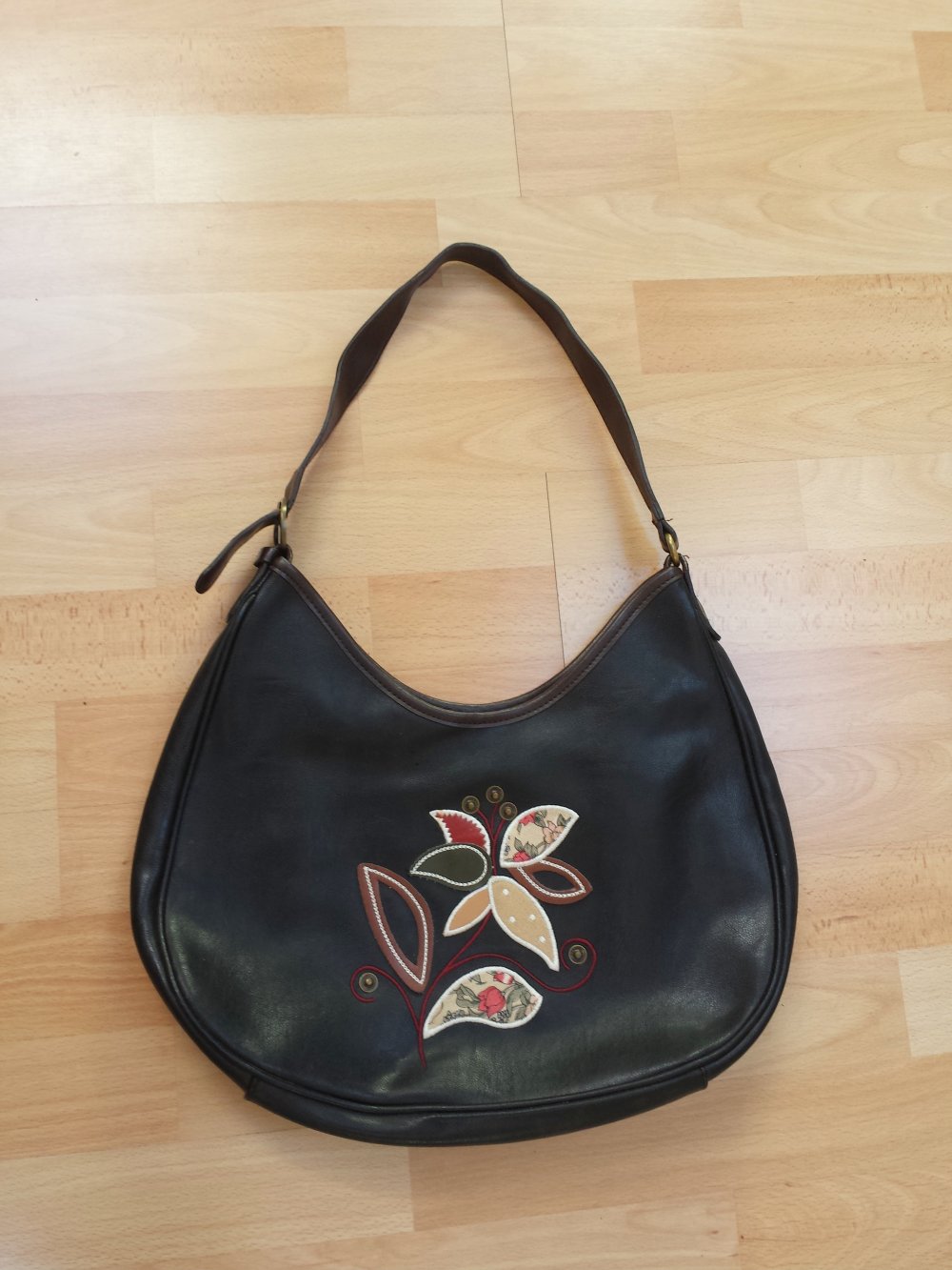 Grosse Handtasche Hängetasche mit Giada Anhänger/Zipper 