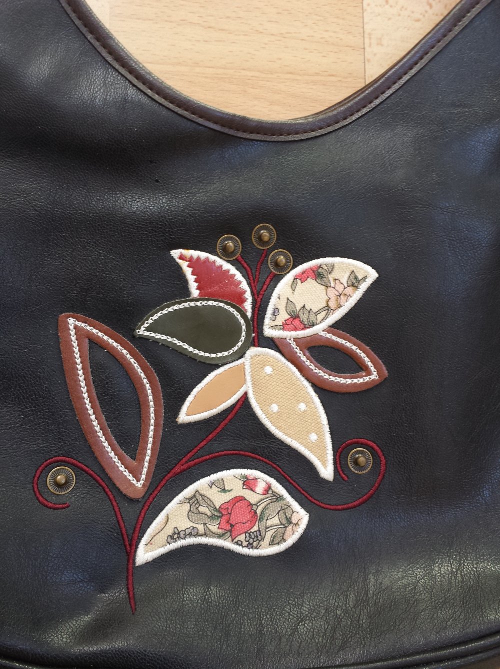 Grosse Handtasche Hängetasche mit Giada Anhänger/Zipper 