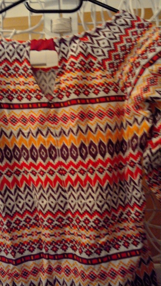 Gemusterter Pulli