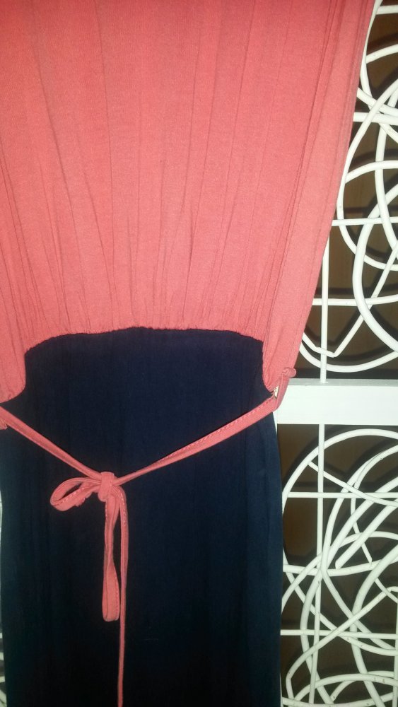 zweifarbiges Sommerkleid