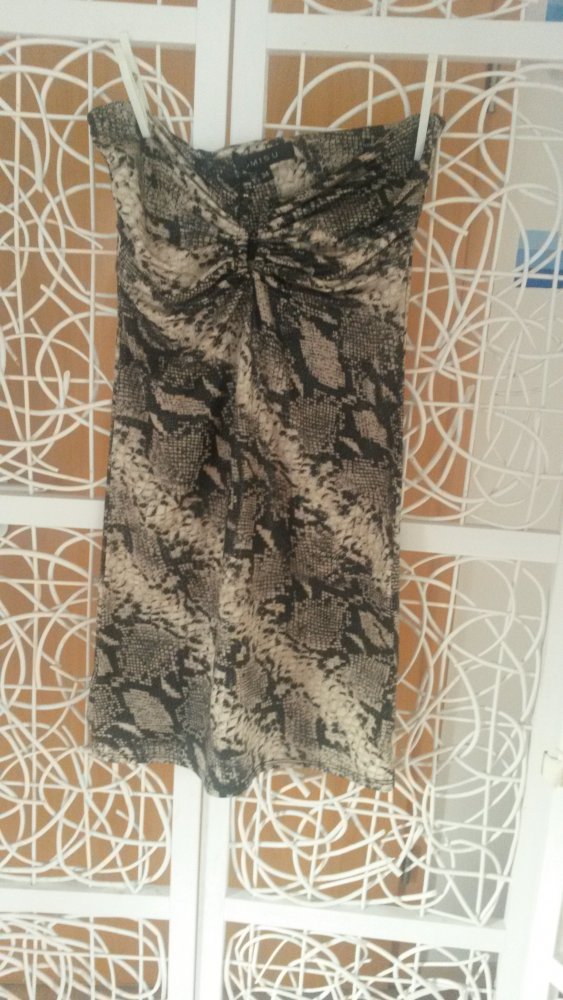 trägerloses Minikleid