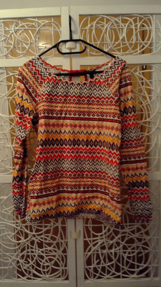 Gemusterter Pulli