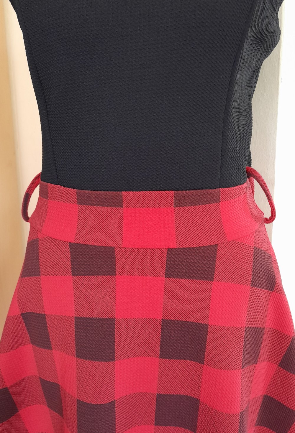 Schönes Skater Kleid mit Tartanmuster, Gr.S