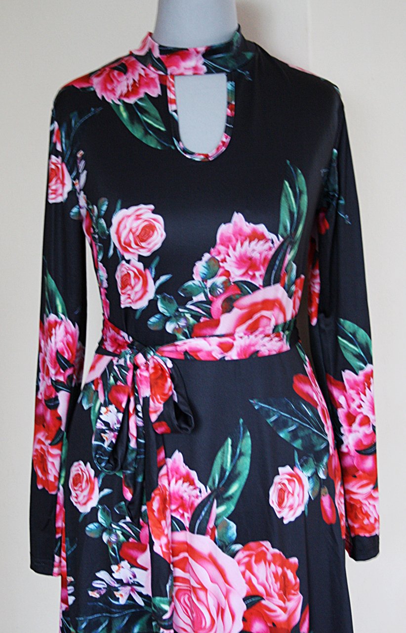 Traumhaft schönes Maxikleid mit Rosenmuster, Gr.34/36