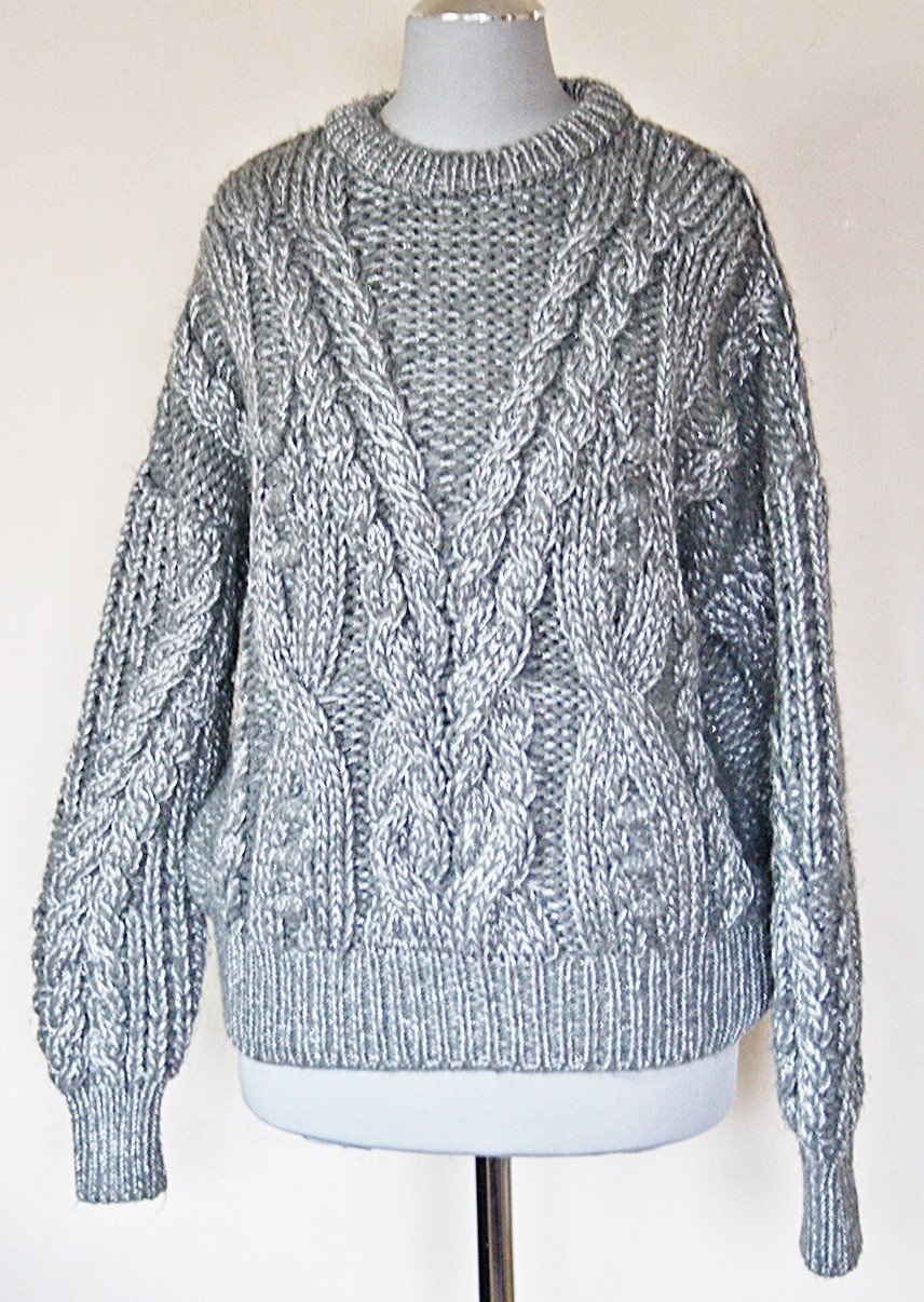 Wunderschöner, dicker Strickpullover in grau und silber, Gr.S