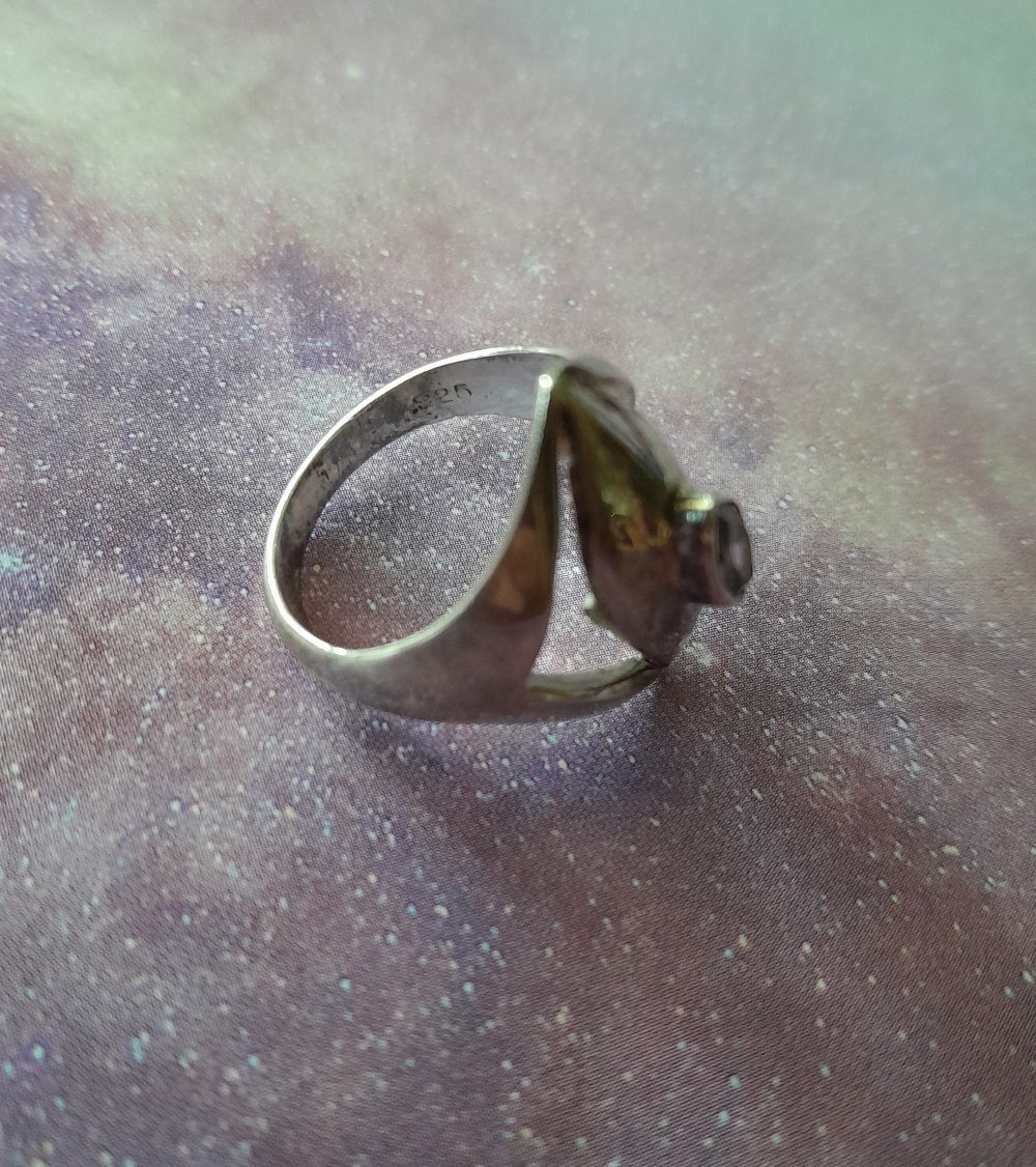 Schöner, echtsilberner Vintage Ring mit Amethyst