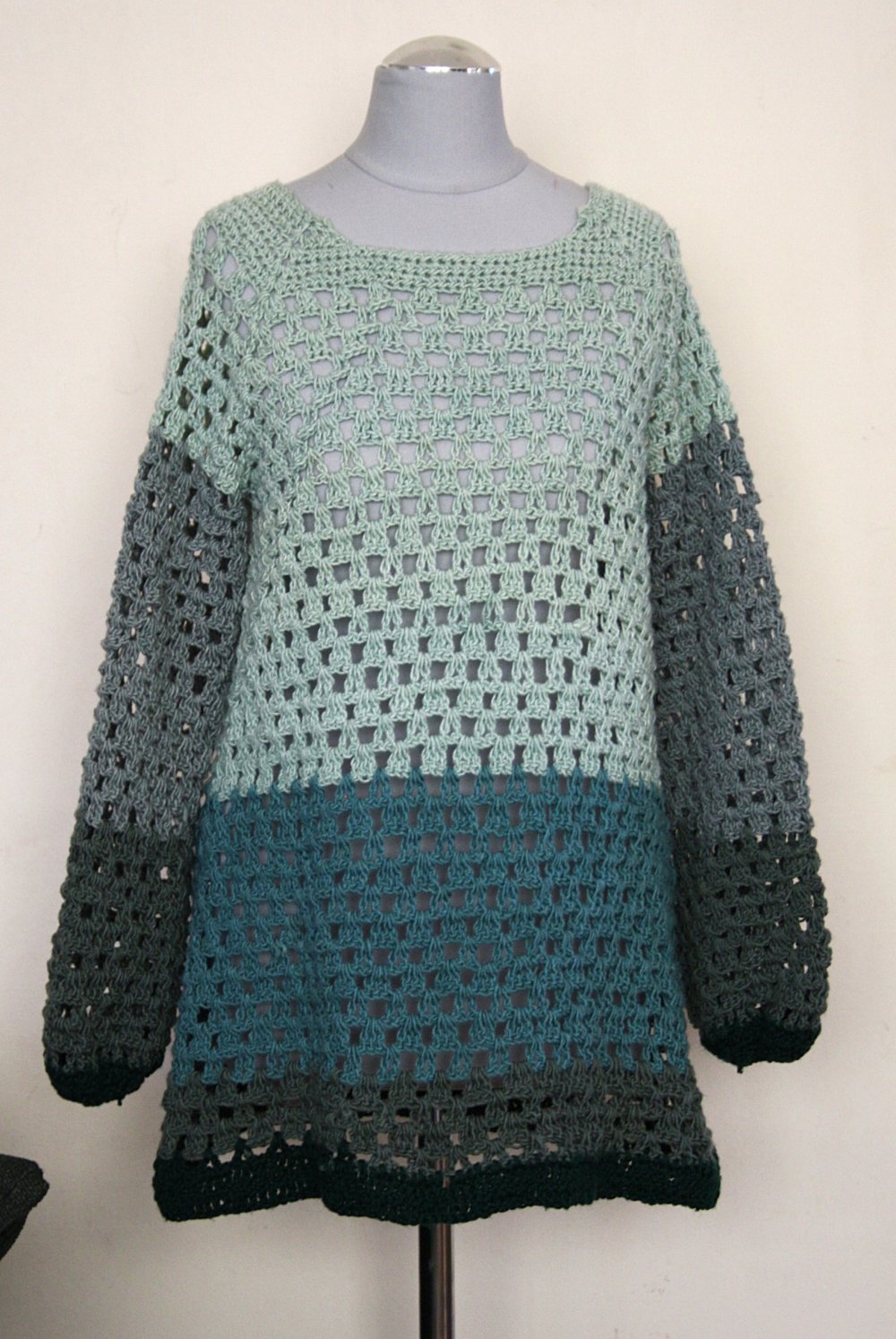 Weiter, lockerer Longpullover, Gr.S/M