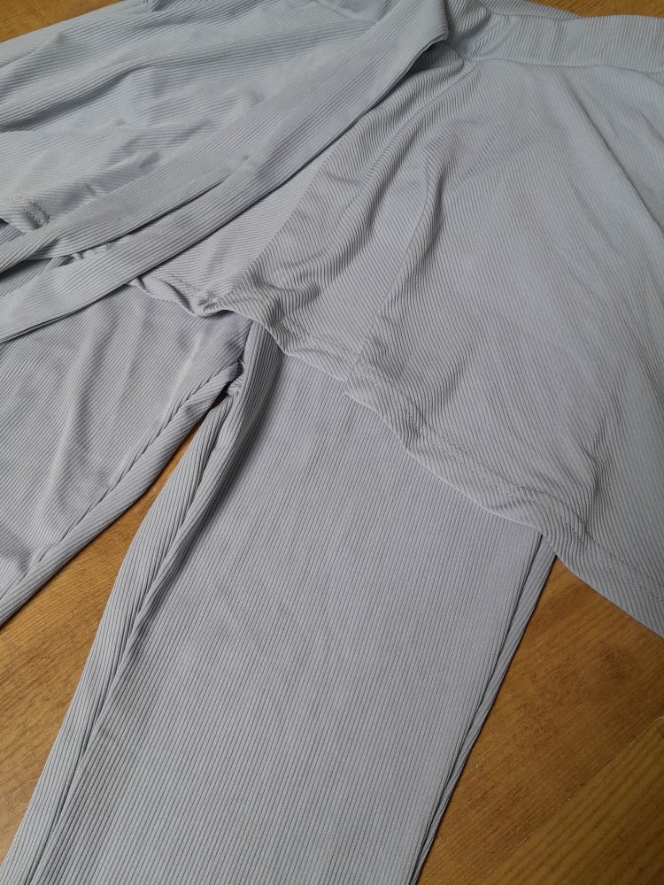 Schöne, hellgraue Leggings mit Rock, Gr.S