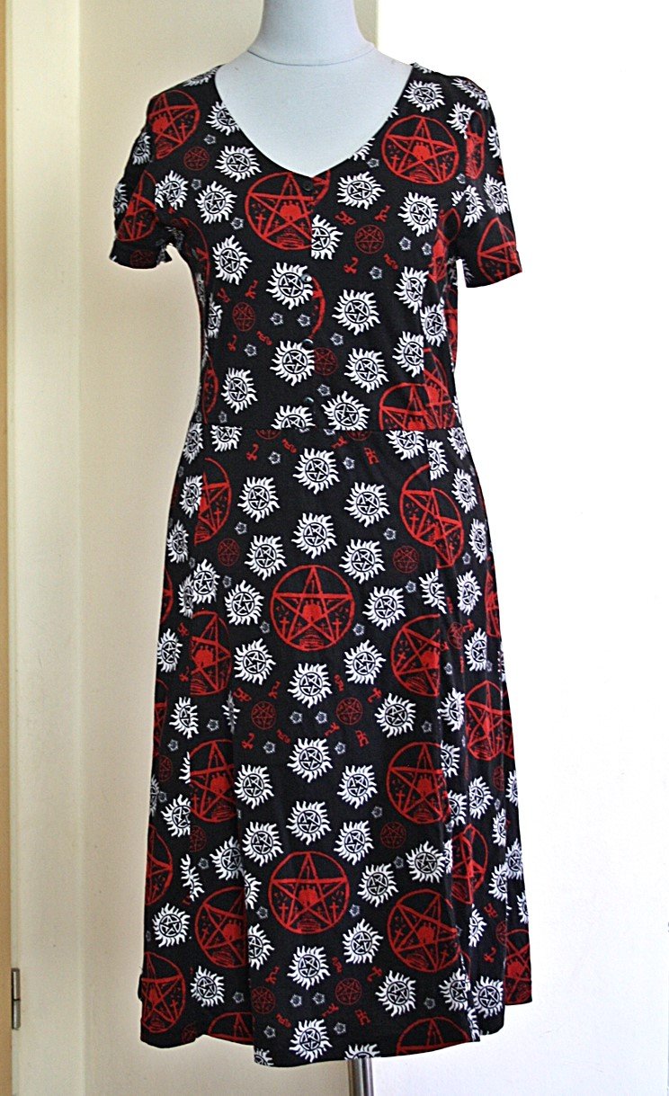 Wunderschönes, schwarzes Supernatural Midikleid, Gr.S