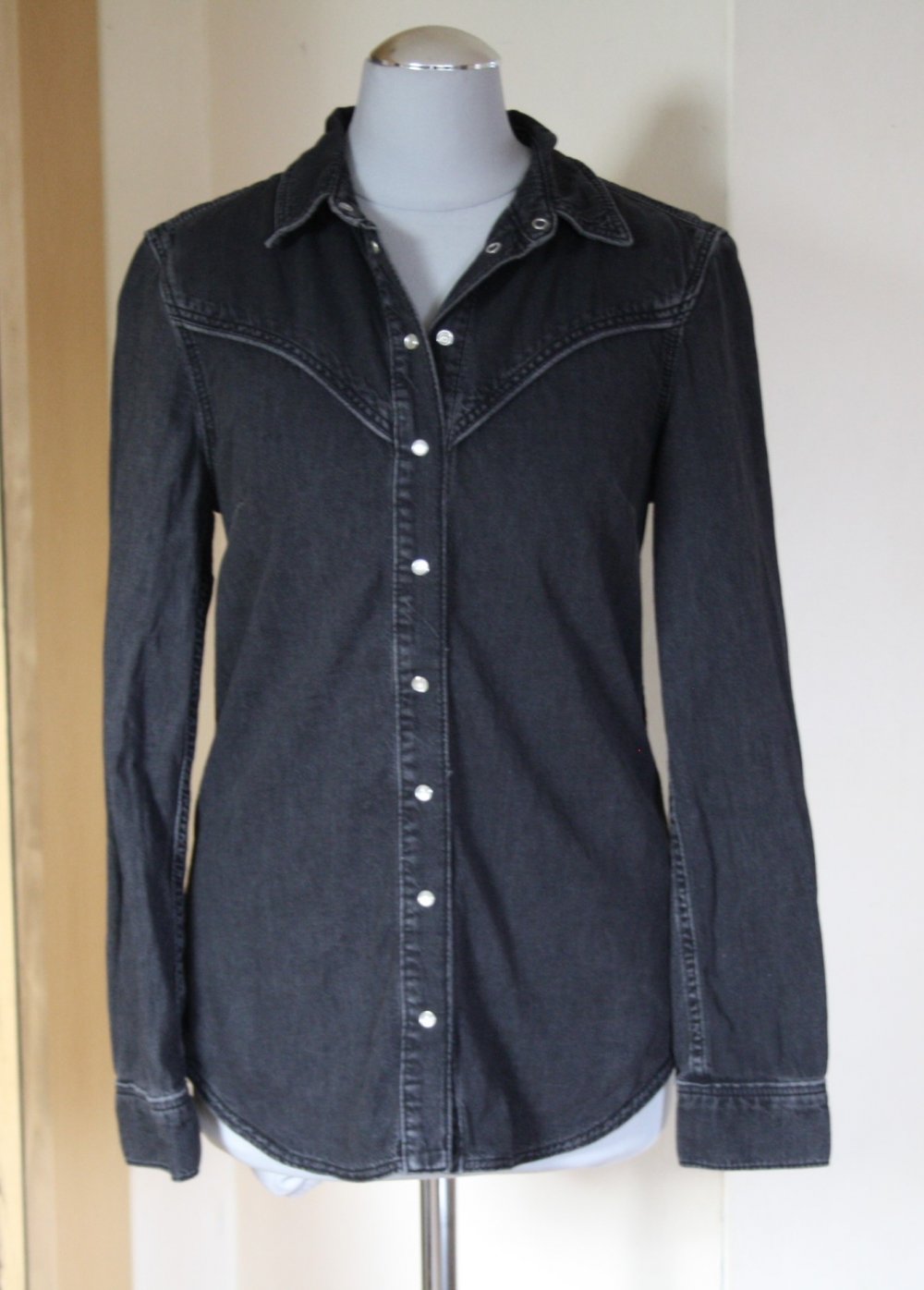 Schwarze, leichte Jeansbluse, Gr.S