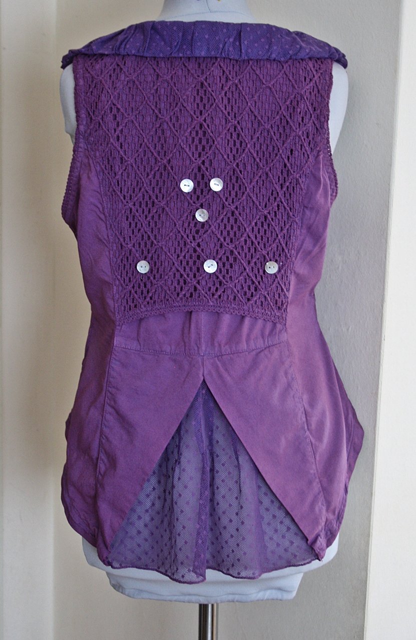 Schöne, ausgefallene Hippie Weste in Violett, mit Spitze und Chiffon, Gr.36/38