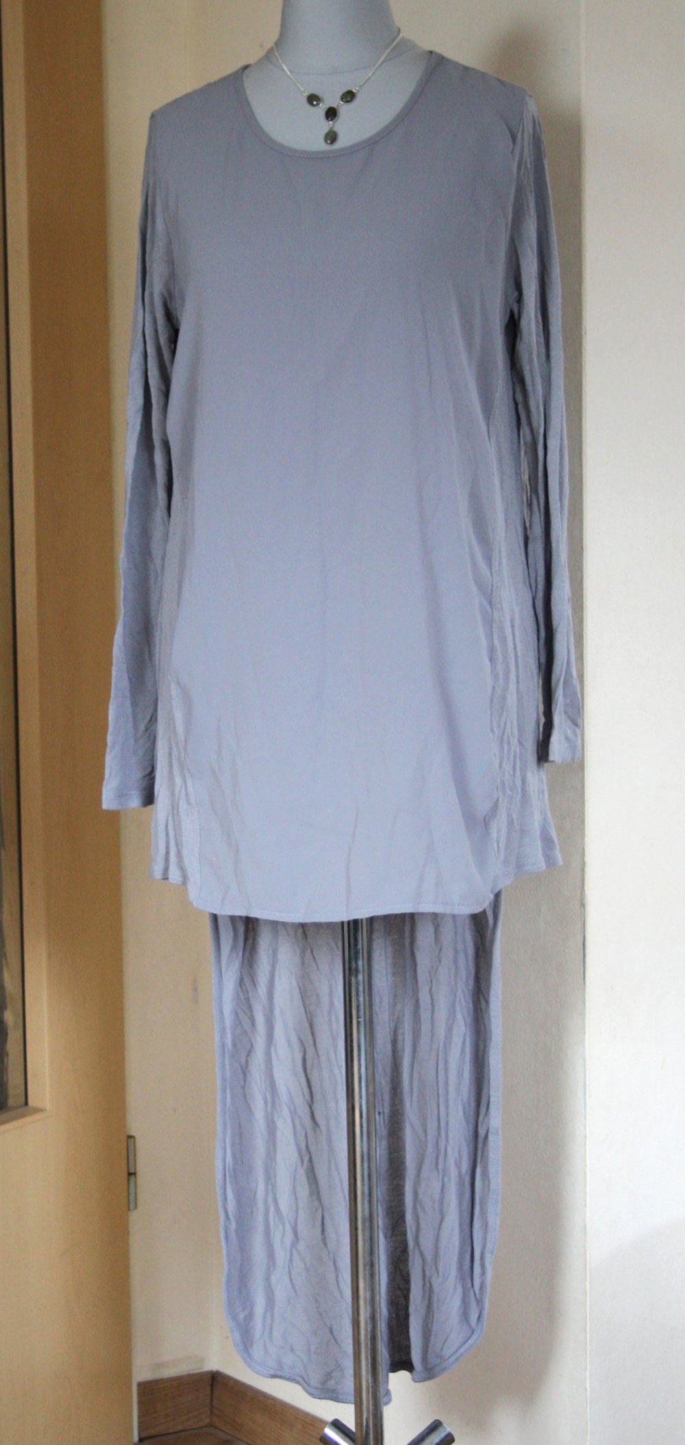 Hellgraues, ausgefallenes High Low Longtop, Gr.S