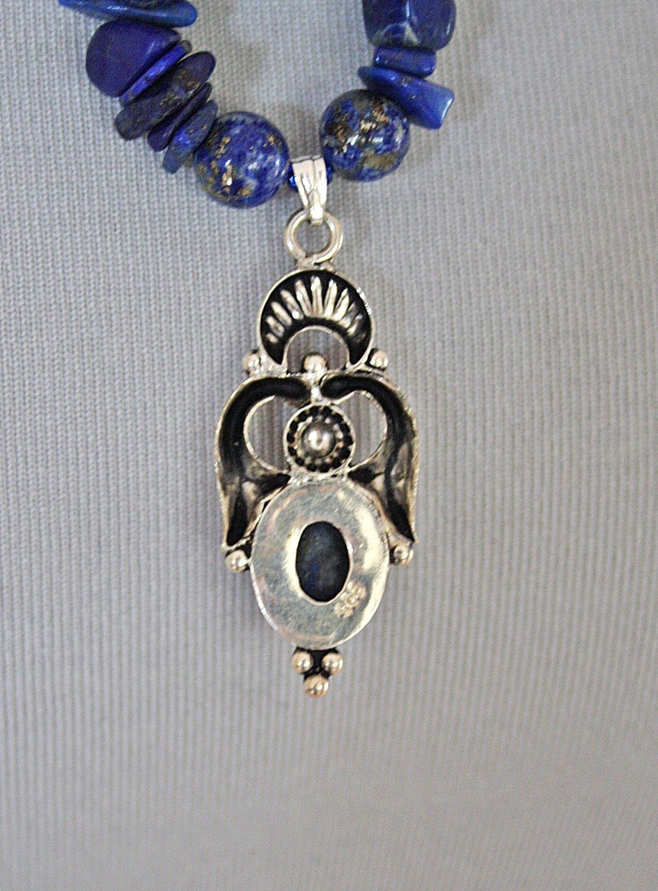 Wunderschöne Edelsteinkette mit Lapislazuli