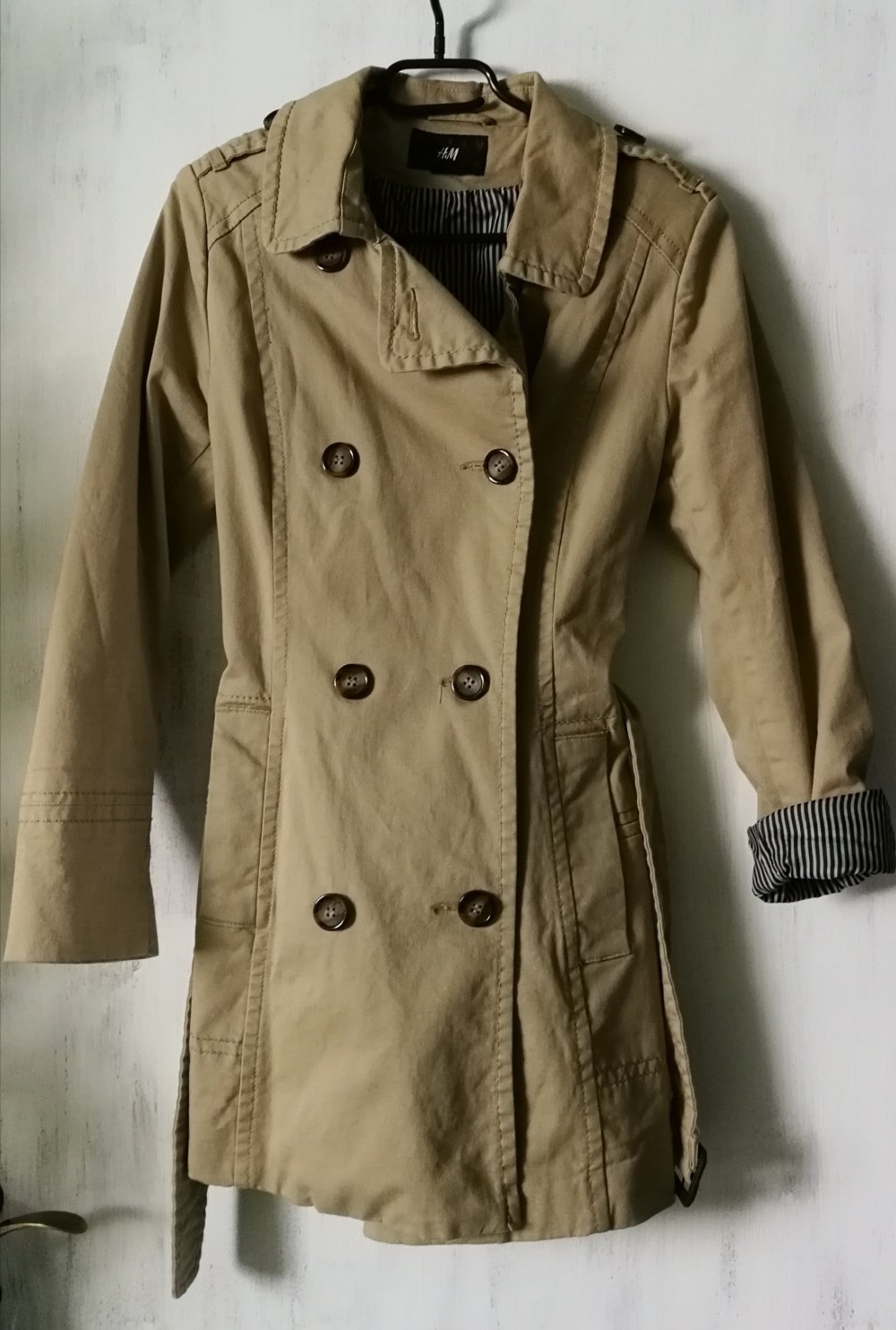 Trenchcoat H&M Jacke sexy Klassiker elegant zeitlose Langjacke Longjacket Beige Hornknöpfe