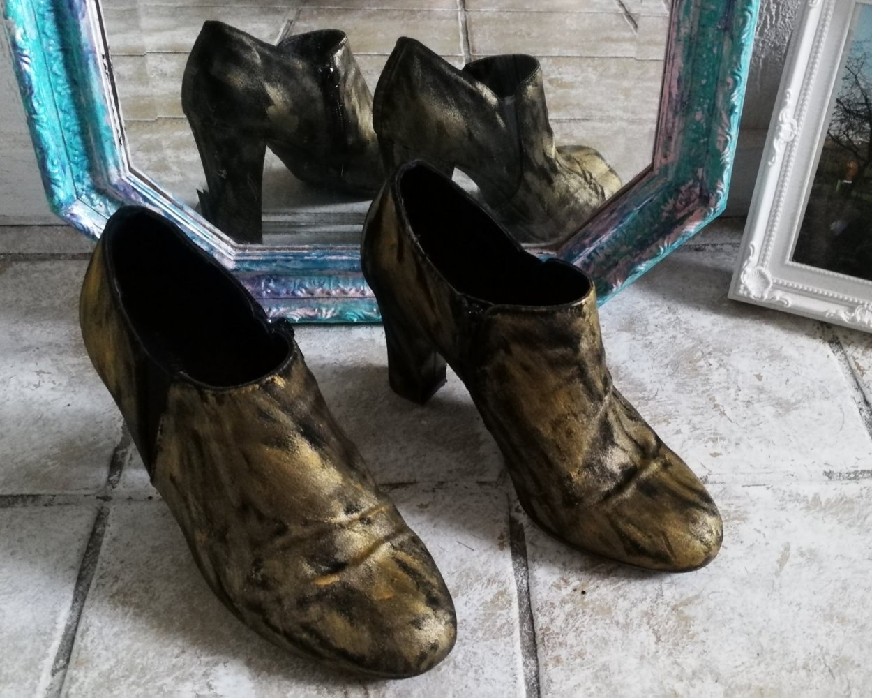 Gold-Designer-Kunstmuster Eyecatcher Custom-Pumps High Heels Stiefeletten