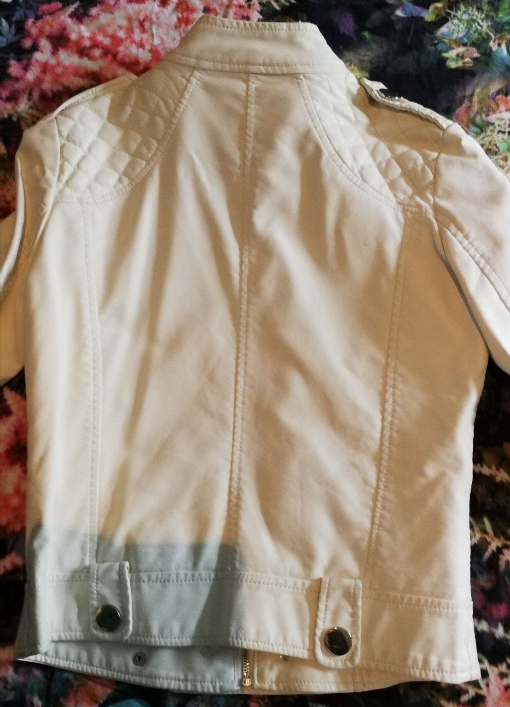 Weiße Lederjacke Stepplederjacke vegan Lederimitat Bikerjacke Amisu