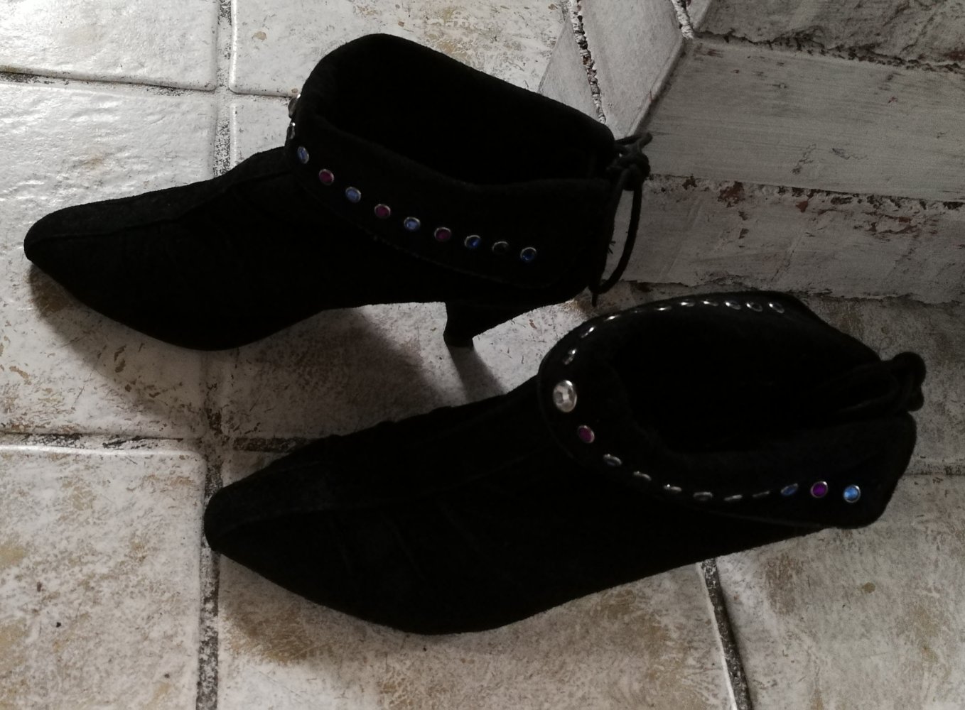 Schwarze sexy Leder Stiefeletten Pumps Strass 80er True Vintage Original! 2 Styles